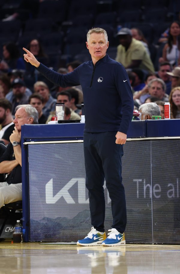 福建股票配资公司 科尔：过去六到八周我们经历了严峻考验 现在仍有机会进季后赛